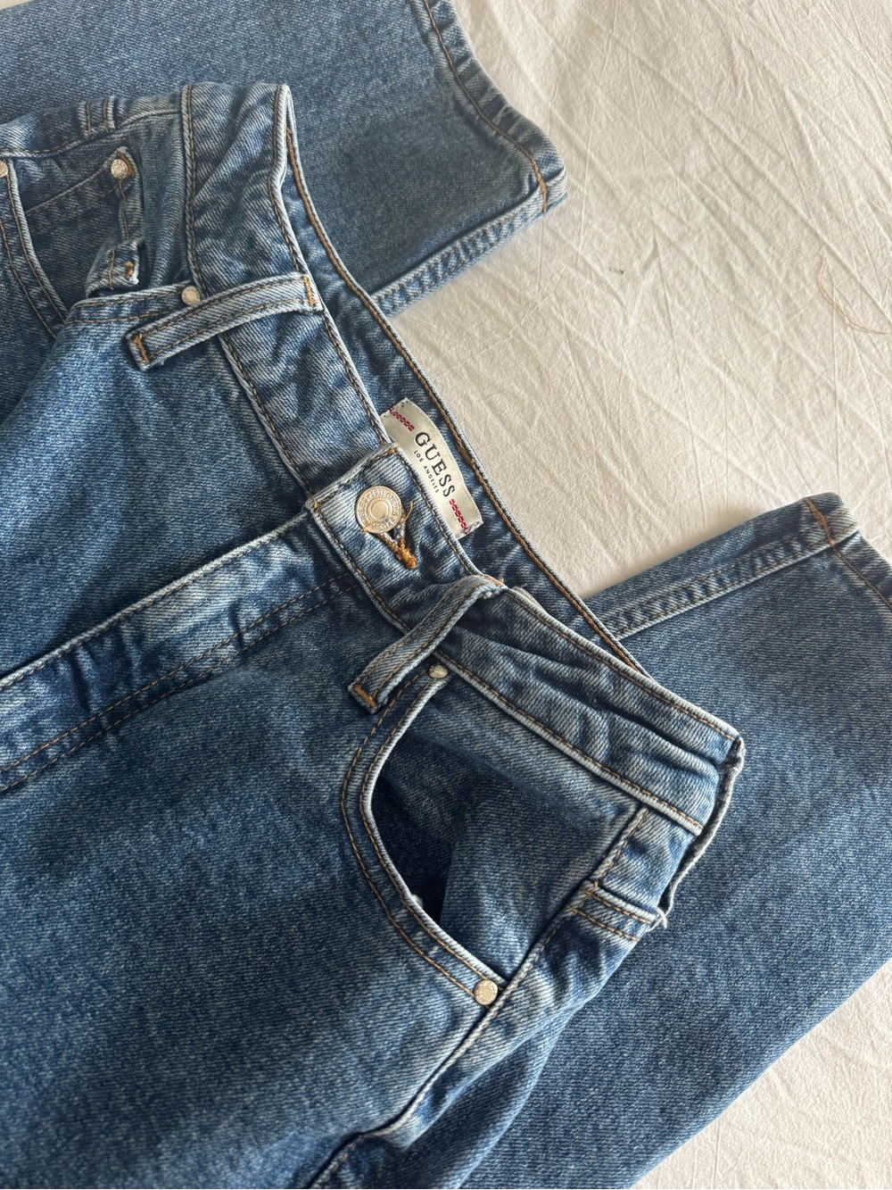 Guess Vintage Style Mom Jean - Picture 3 of 7